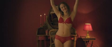 Nude Video Celebs Julia Mugnier Nude Lorsque Les Femmes Aiment Le Rouge 2014