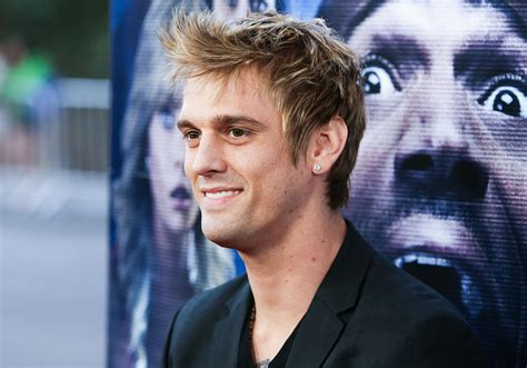 La Antigua Prometida De Aaron Carter Critica A Los Grammy Por No