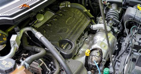 Coolant Leak: Common Causes, How To Fix, Symptoms, Antifreeze