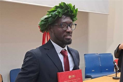 Il Sogno Di Lwanga Diventa Realt Dalluganda Alla Laurea In Medicina