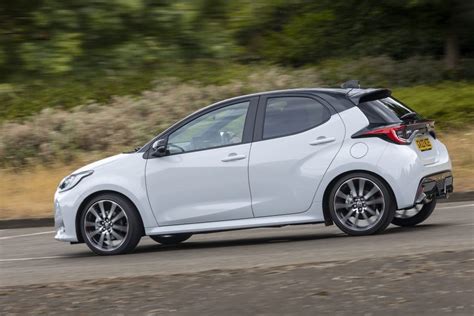 dimensi toyota yaris gr sport