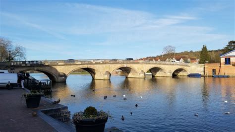 Henley-on-Thames, United Kingdom - The Henley Bridge - Unfamiliar ...