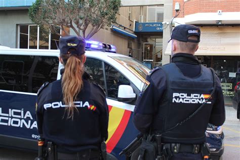 La Policía Nacional Detiene En Gandia A Un Joven Colombiano Por Intento