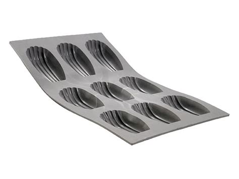 Moule silicone élastomoule 9 madeleines 30 x 17 6 cm De Buyer