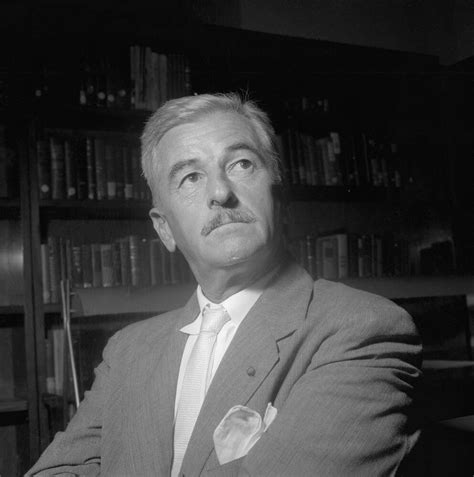 Der Amerikanische Schriftsteller William Faulkner Bild Kaufen Verkaufen