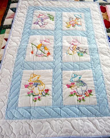 33 best Amish Baby and Infant Quilts images on Pinterest | Baby quilts ...