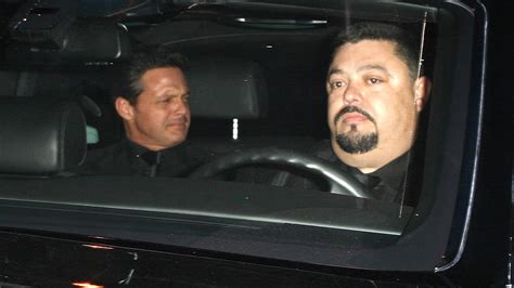 Embargar N El Rolls Royce De Luis Miguel Por Una Demanda Millonaria