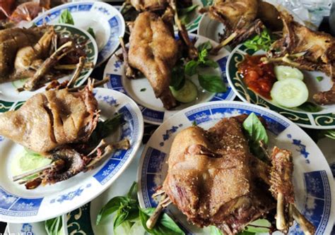 11 Rekomendasi Bebek Goreng Di Bandung Hmmm Enaakk