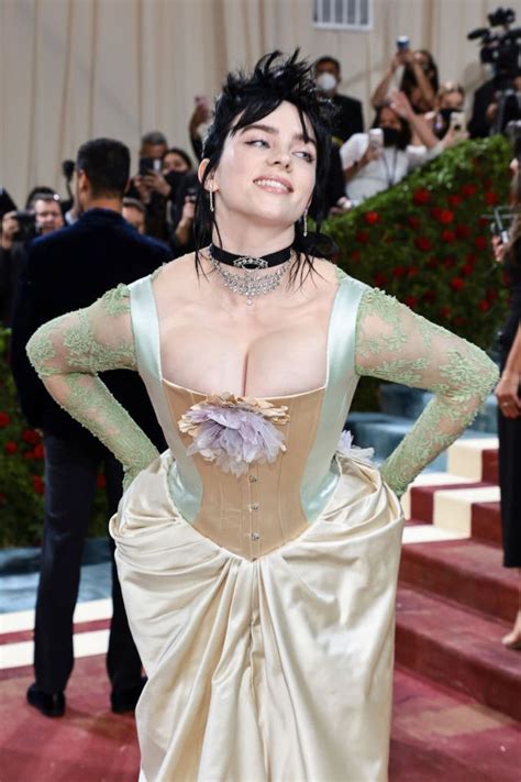 Met Gala 2022 Billie Eilish Stuns In Gucci