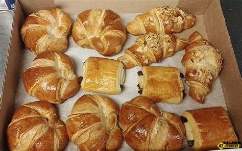 Local shop owners are divided over the Crossrail Woolwich location 31