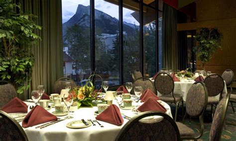 CONFERENCE & MEETINGS - Banff Park Lodge