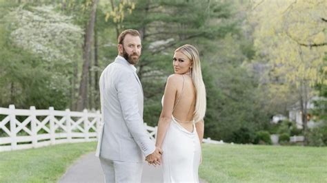 Golfer Dustin Johnson Marries Long Time Partner Paulina Gretzky In