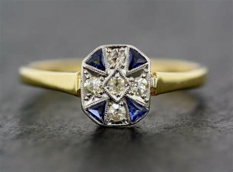 Art Deco Sapphire Ring Antique Sapphire & Diamond Ring in