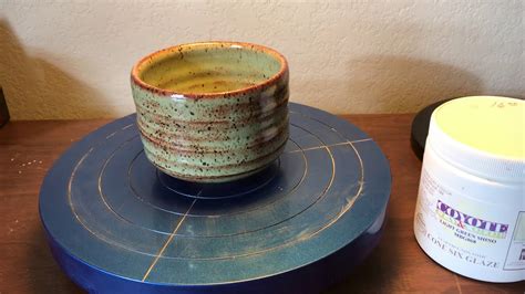 COYOTE GLAZES Light Green Shino Glaze On Laguna Speckled Buff Tea