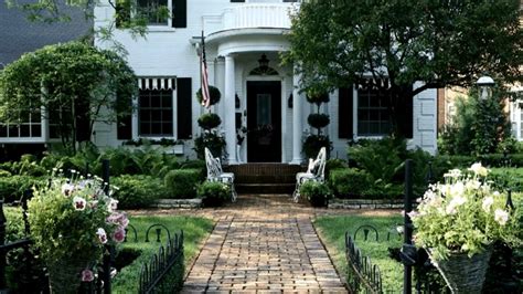 23 Ways To Add Curb Appeal For The Best Front Yard On The Block