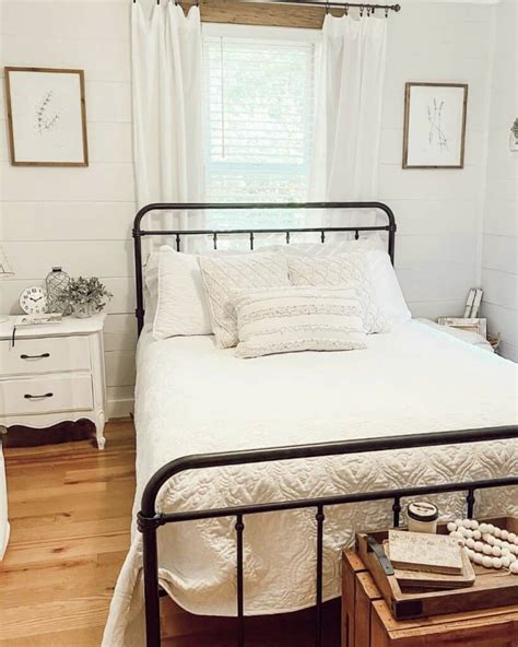 Farmhouse Inspired Small Guest Bedroom Ideas Soul Lane