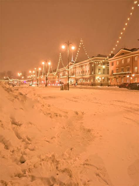 Heavy snowstorm in Helsinki, Finland [OC] : r/MostBeautiful