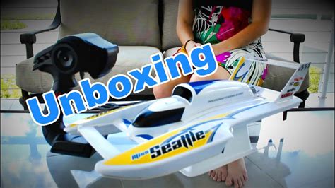 AquaCraft Miss Seattle Brushless RC Boat Unboxing And First Impressions