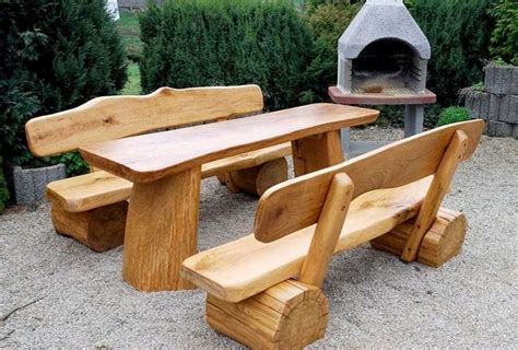 Massiver Holztisch Garten