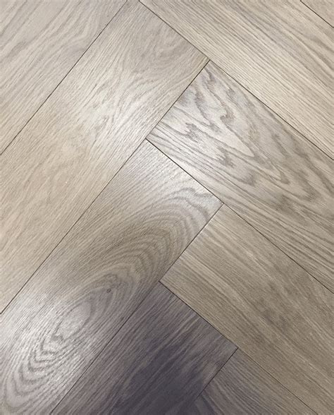 FLAMAND Light Brushed Light Smoked Oak Engineered Parquet Herringbone