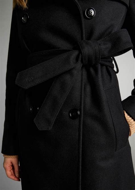 F By Fay Collection Der Trenchcoat Eine Kombination Aus Charme Und