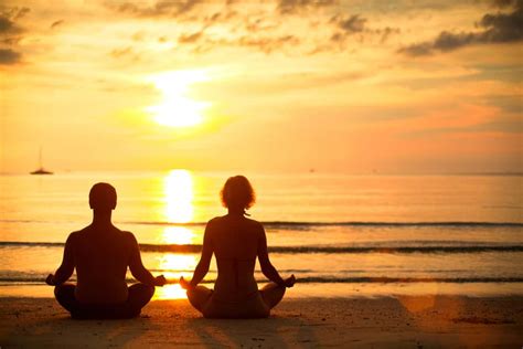 Cómo practicar la meditación frente al mar Yoga beneficios