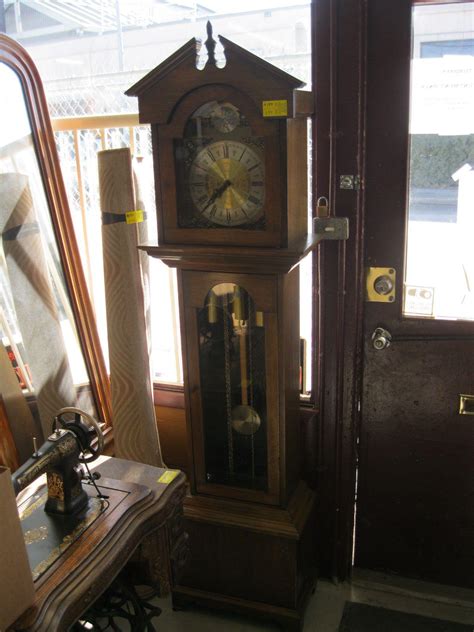 Colonial Times Grandfather Clock Dodds Auction