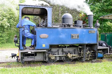 Épinglé par schwarzer Zeuge sur Feldbahn Locomotive vapeur Trains