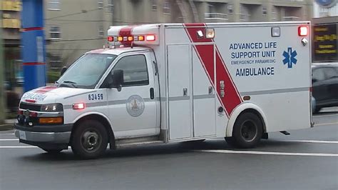 B C Emergency Health Service Ambulances Responding In Metro Vancouver 大溫哥華地區救護車緊急出動 Youtube