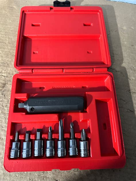 SNAP ON TOOLS 208EPIT 8 PIECE 3 8 DRIVE HAND IMPACT DRIVER SET IN CASE