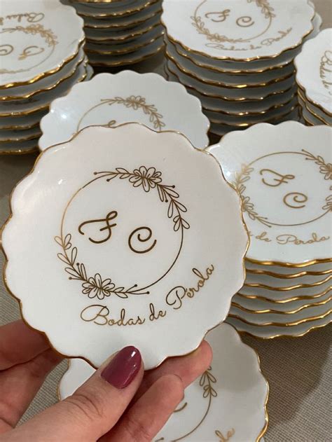 Salvinha Em Porcelana Personalizada Bodas De Perola Porcelana Atelier