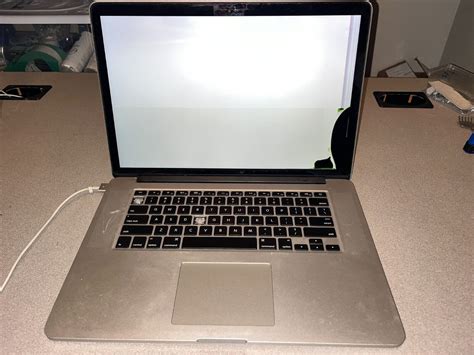 Apple Macbook Pro I Ghz Gb Ram Mjlq Ll A Read