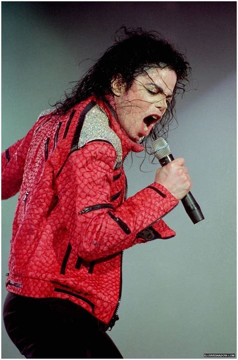 What Outfit from Michael´s Performances at his HIStory World Tour you like more? - Michael ...