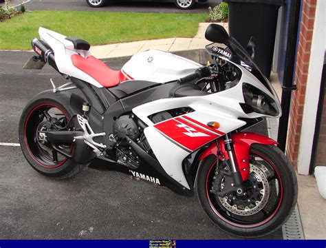 2008 Yamaha Yzf R1 Motozombdrivecom