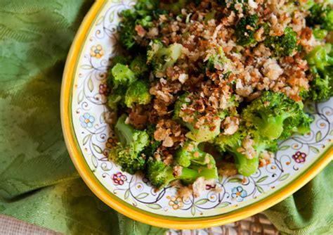 Broccoli With Anchovies And Garlicky Breadcrumbs Italian Food Forever