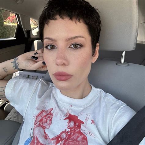 Halsey 04/27/2023 • CelebMafia