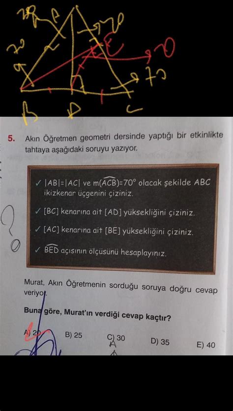 5 0 Akın Öğretmen Geometri Dersinde Yaptığı Bir Etkinlikte Tahtaya