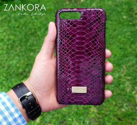 Funda Celular Piel Pitón Morado Composición 100 piel exótica Alta