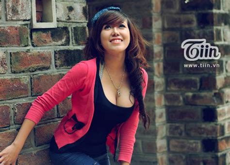 Naked Mai Tho In The Viet Nam Personal Show