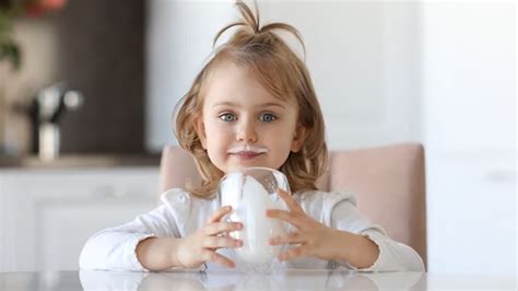 7 Ways To Make Milk Healthier And Tastier For Kids Onlymyhealth