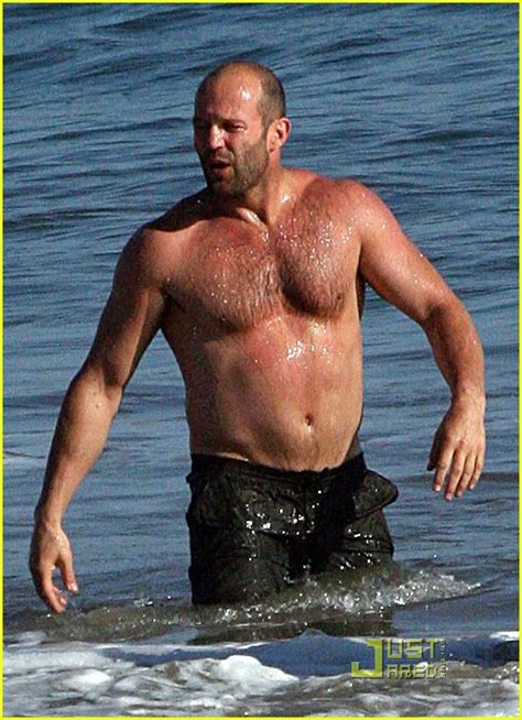 Jason Statham Cools It Off Photo 1824801 Jason Statham Shirtless