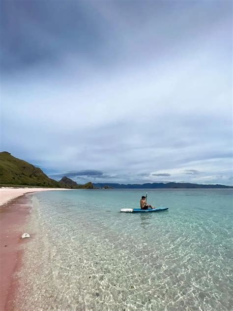 Liburan Ke Labuan Bajo Intip 7 Potret Cantik Natural Dari Shenina