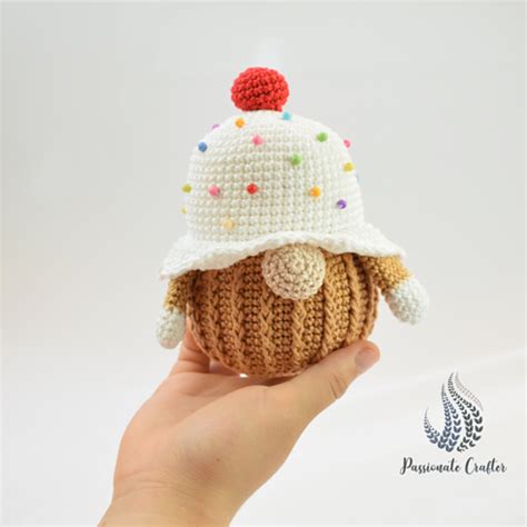 Ravelry Cupcake Gnome Pattern By Tidzhen Gyuldzhu