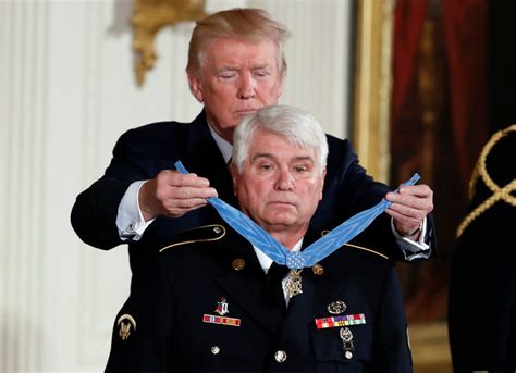 Trump Tweets Faked Photo Of Hero Dog Getting A Medal The New York Times