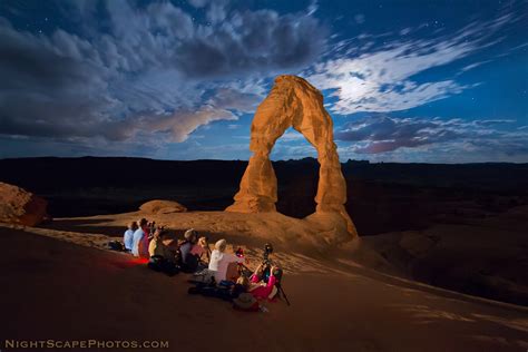 Into The Night Photography: Light Painting Delicate Arch