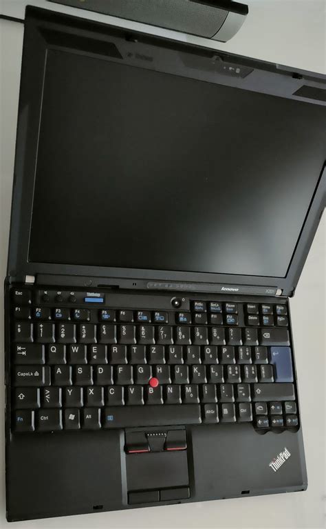 Retro computing - review of the Lenovo Thinkpad X201 | sbozich