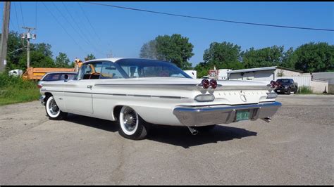 Pontiac Bonneville Door Bubbletop In White Ride On My Car