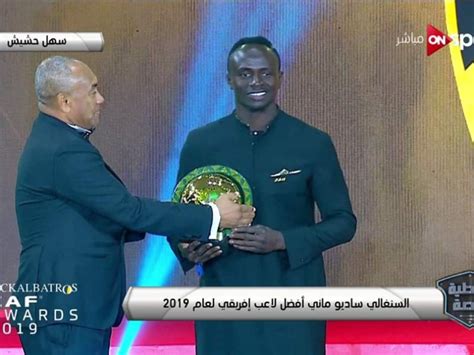 ماني يتفوق على صلاح ومحرز ويتوج بجائزة أفضل لاعب في إفريقيا مغرد برس