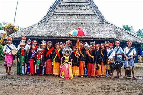 10 Suku Di Maluku Serta Penjelasannya Tambah Pinter