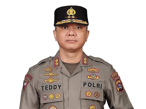 Irjen Teddy Minahasa Merasa Korban Fitnah Ada Sosok Wanita Dalam Kasus